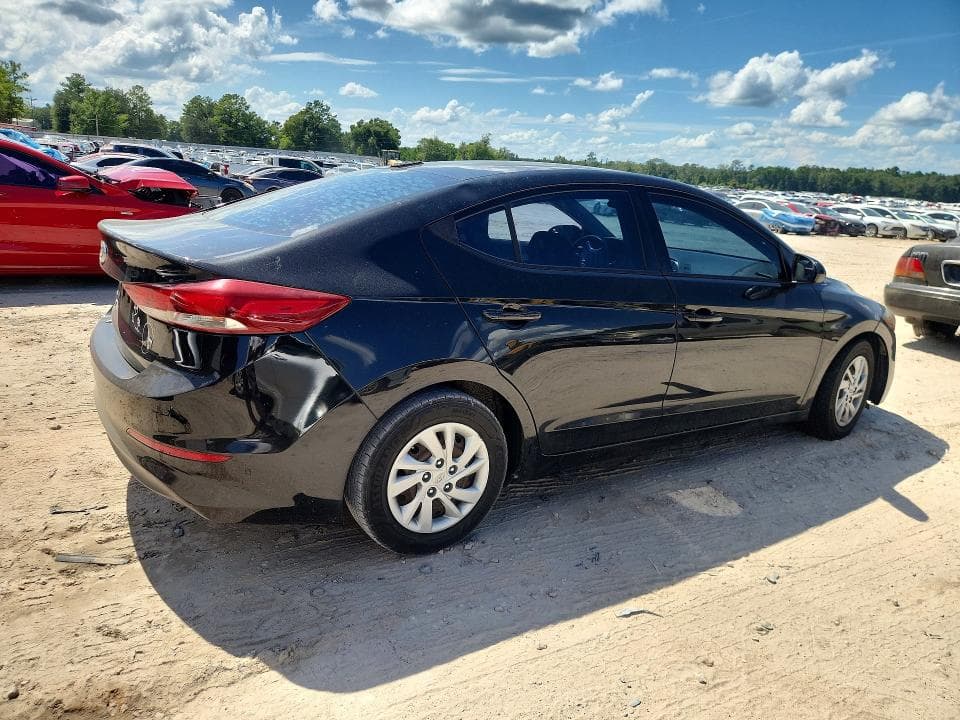 2017 HYUNDAI ELANTRA SE 3