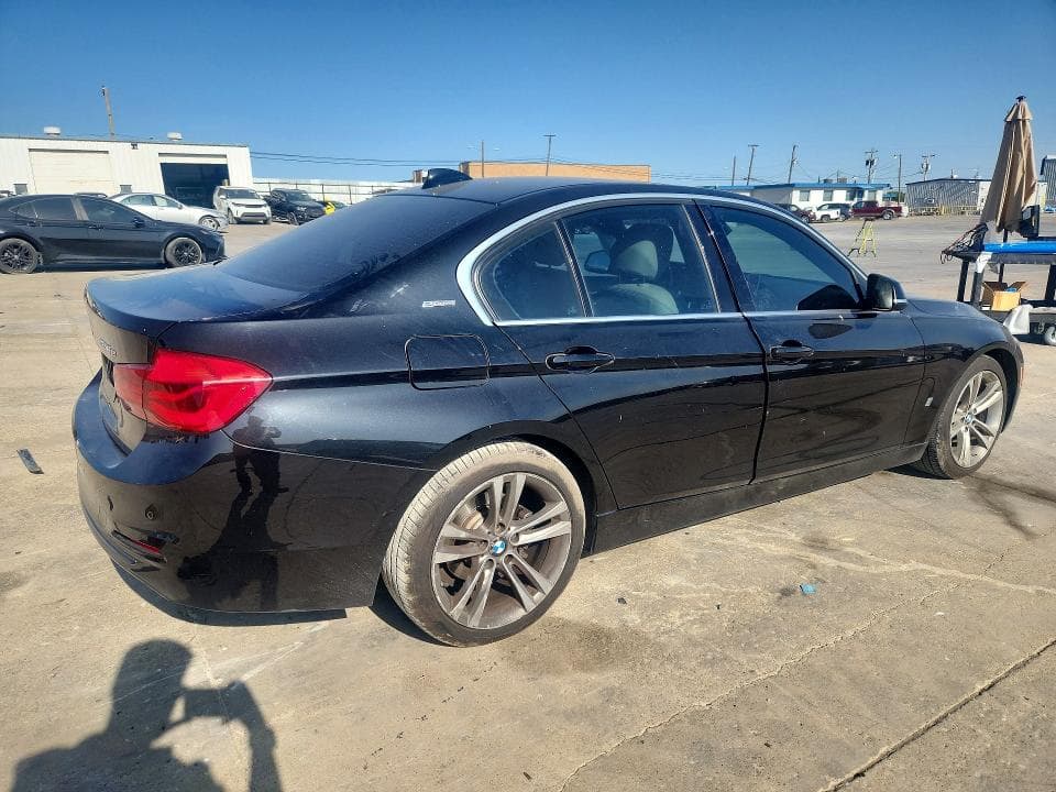 2017 BMW 330E 3