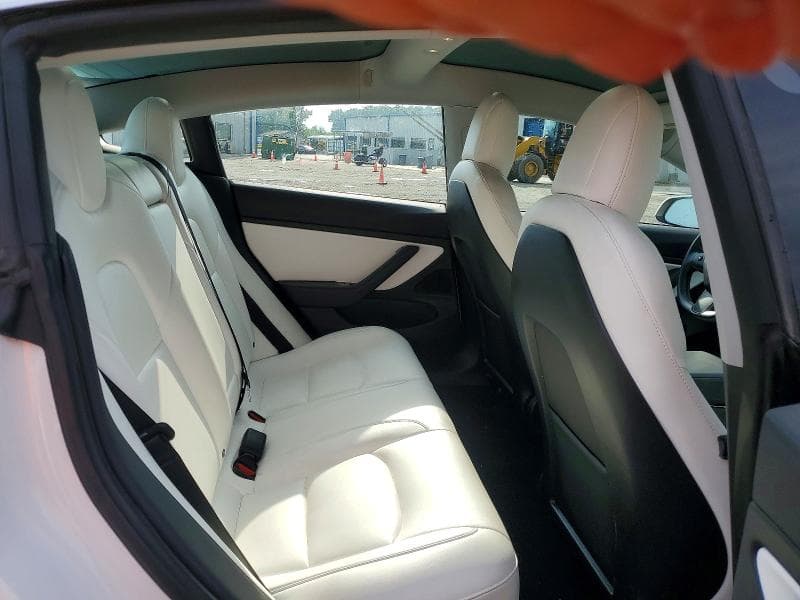 2018 TESLA MODEL 3 10