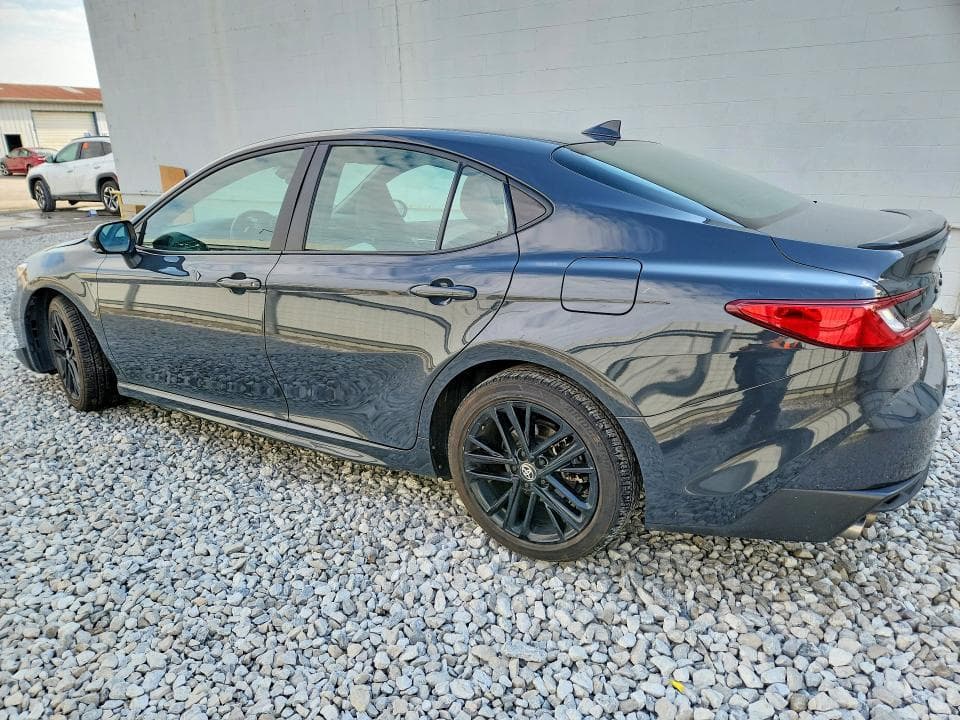 2025 TOYOTA CAMRY SE 2