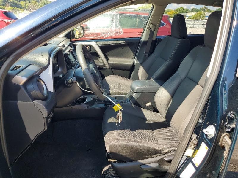 2018 TOYOTA RAV4 LE 7
