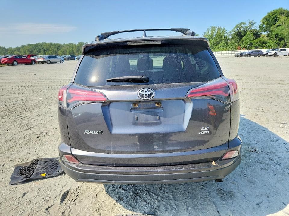 2018 TOYOTA RAV4 LE 6