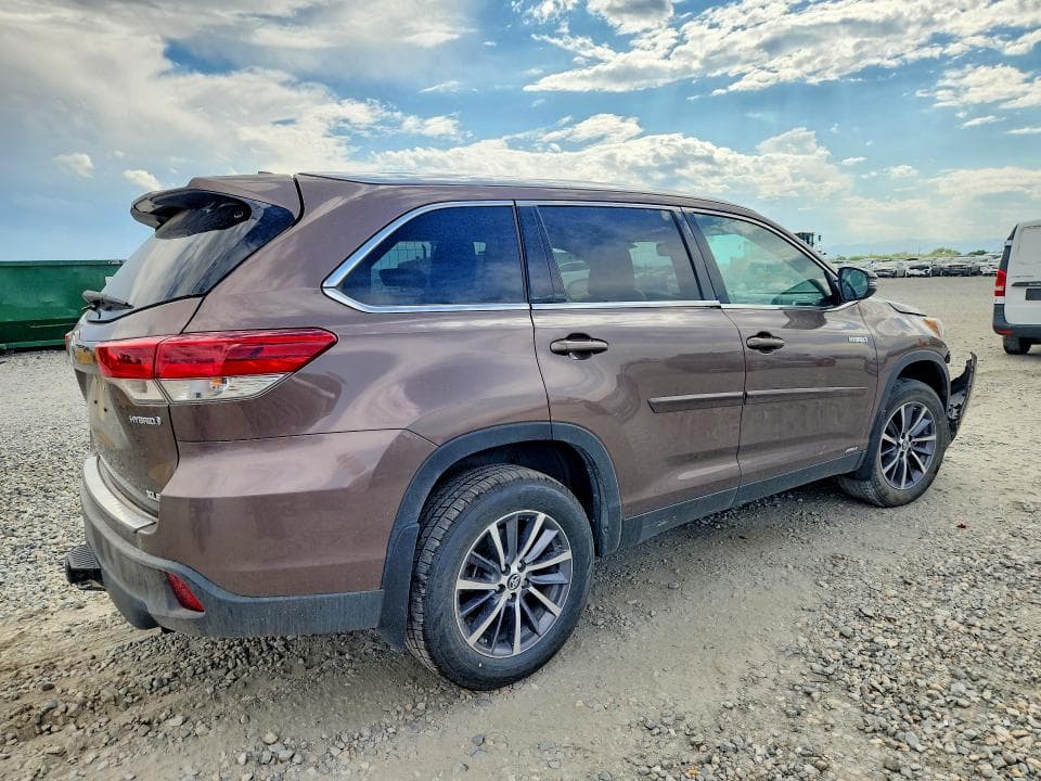 2019 TOYOTA HIGHLANDER HYBRID XLE 3