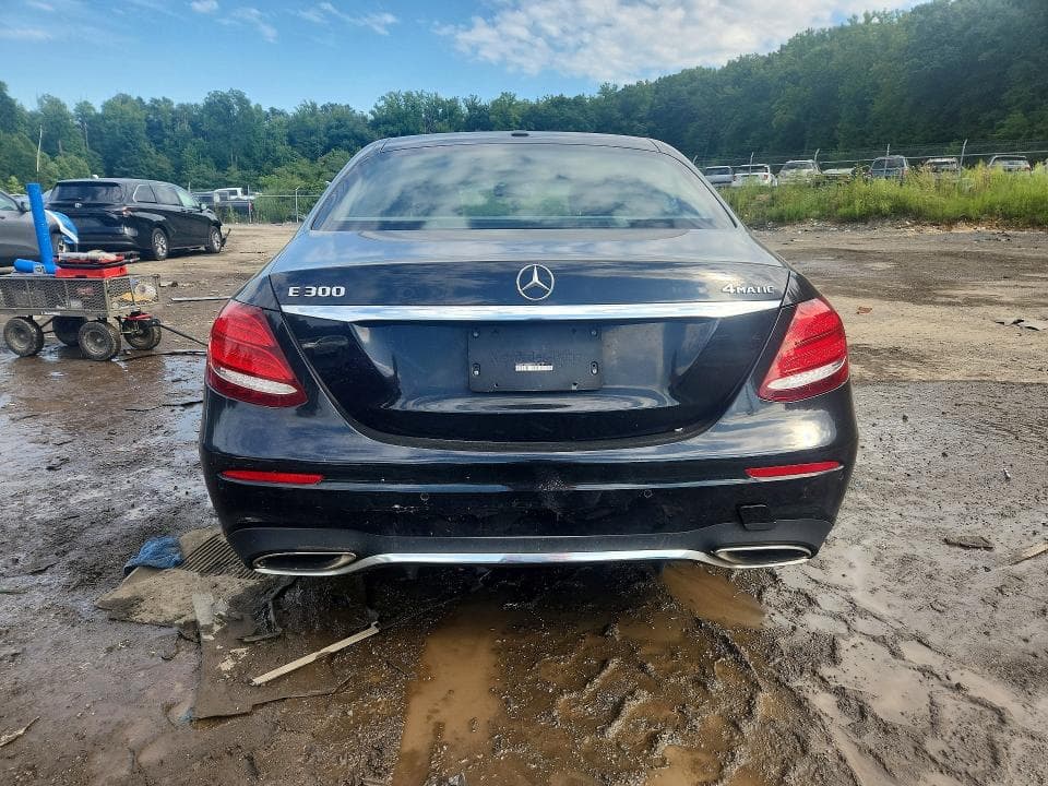 2017 MERCEDES-BENZ E 300 4MATIC 6