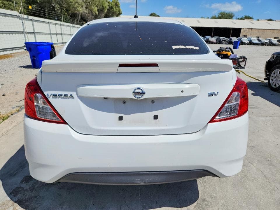 2019 NISSAN VERSA SV 6