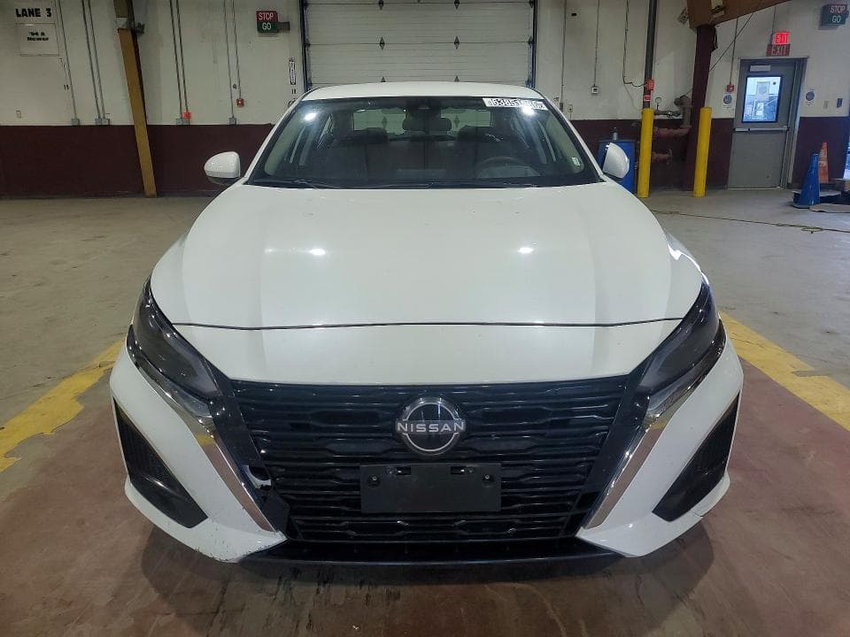 2023 NISSAN ALTIMA SV 5