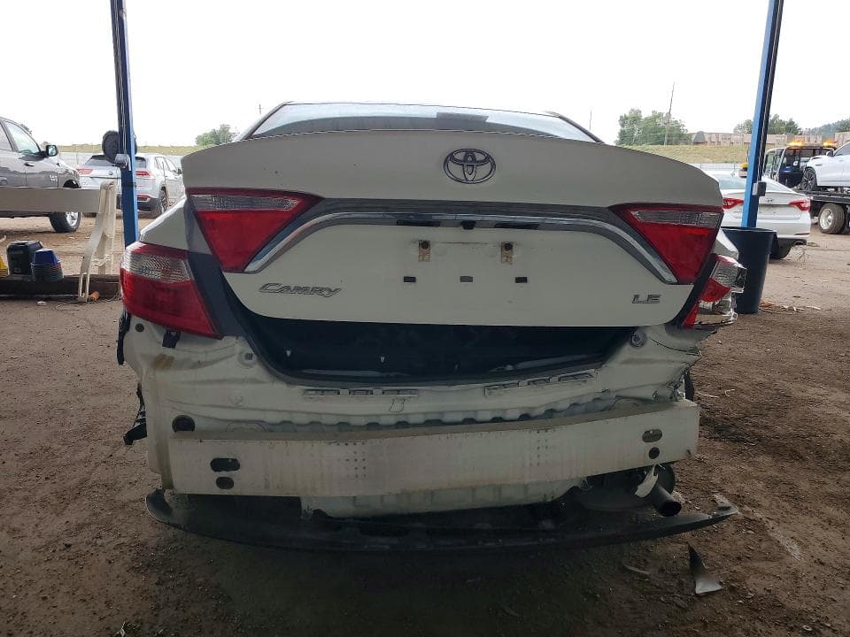 2017 TOYOTA CAMRY LE 6