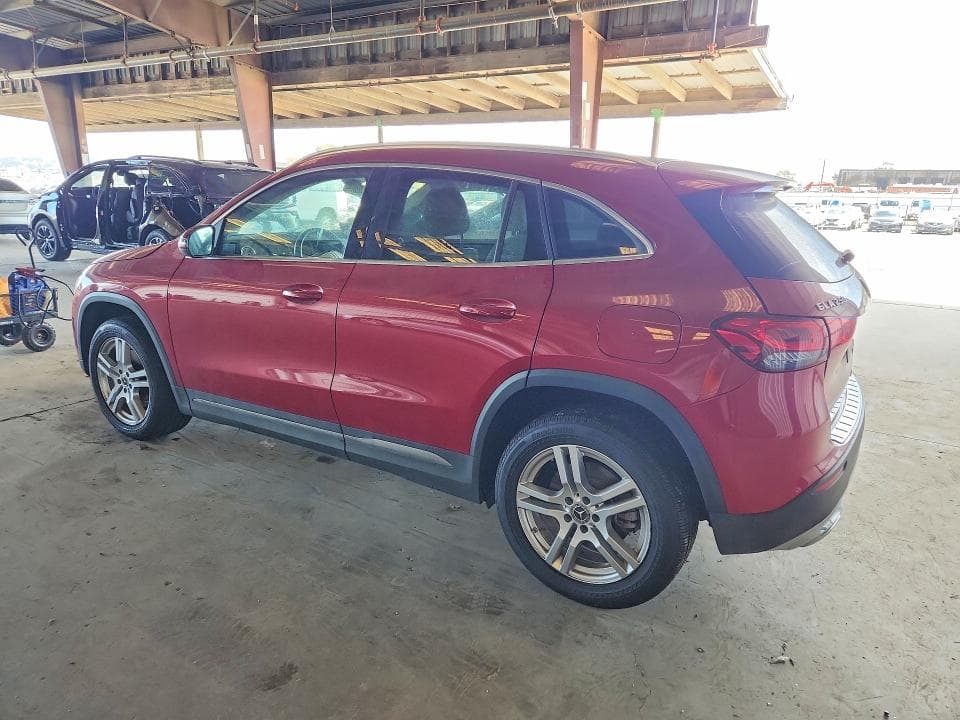 2021 MERCEDES-BENZ GLA 250 2