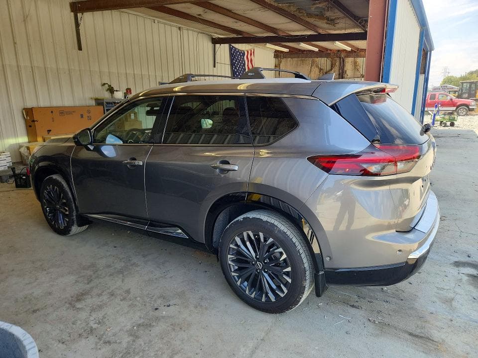 2025 NISSAN ROGUE PLATINUM 2