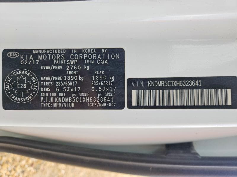 2017 KIA SEDONA LX 13