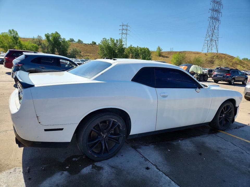 2018 DODGE CHALLENGER SXT 3