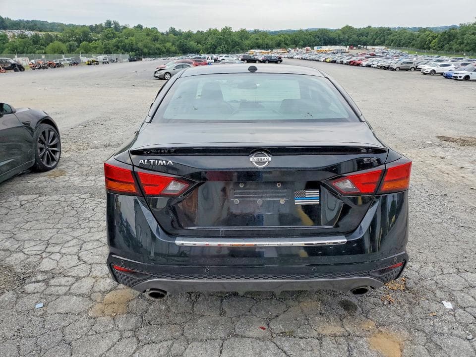 2021 NISSAN ALTIMA SR 6