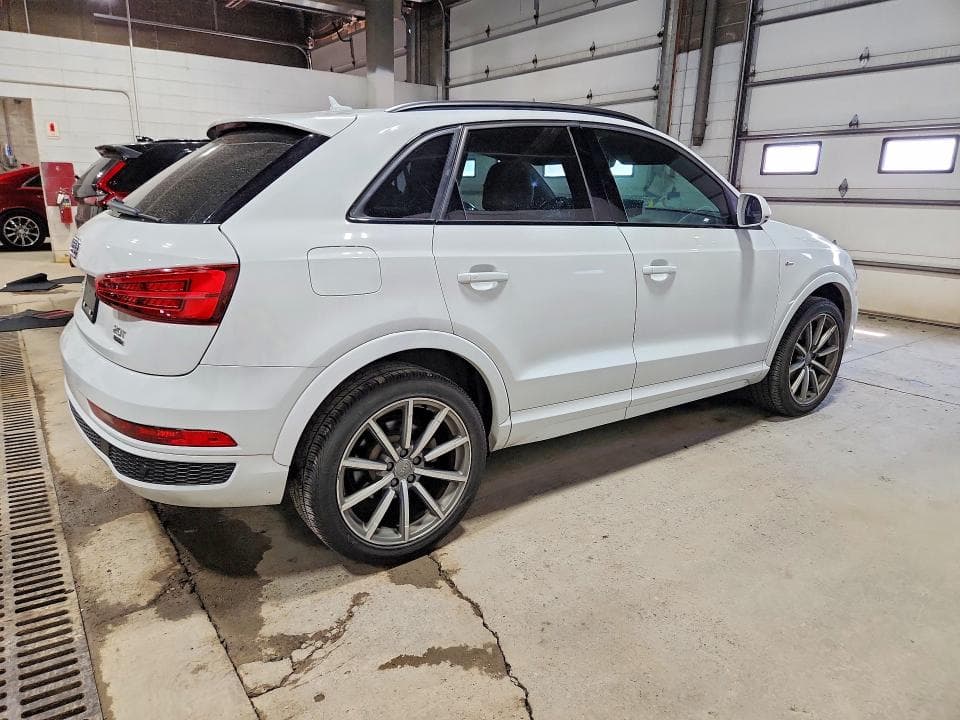 2017 AUDI Q3 PRESTIGE 3