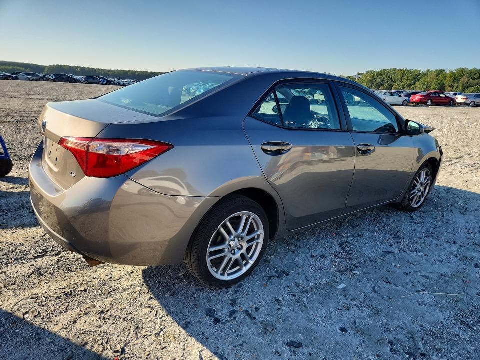 2019 TOYOTA COROLLA LE 3
