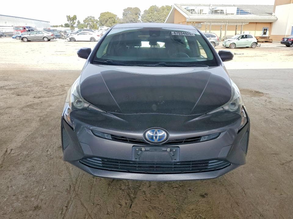 2018 TOYOTA PRIUS TWO 5
