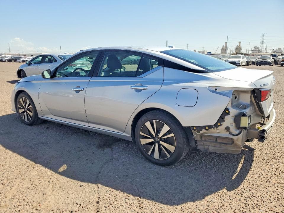 2022 NISSAN ALTIMA SV 2