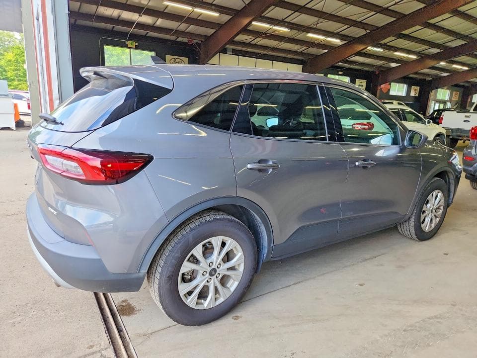 2024 FORD ESCAPE ACTIVE 3