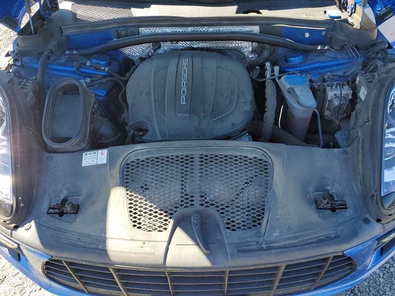 2018 PORSCHE MACAN 12