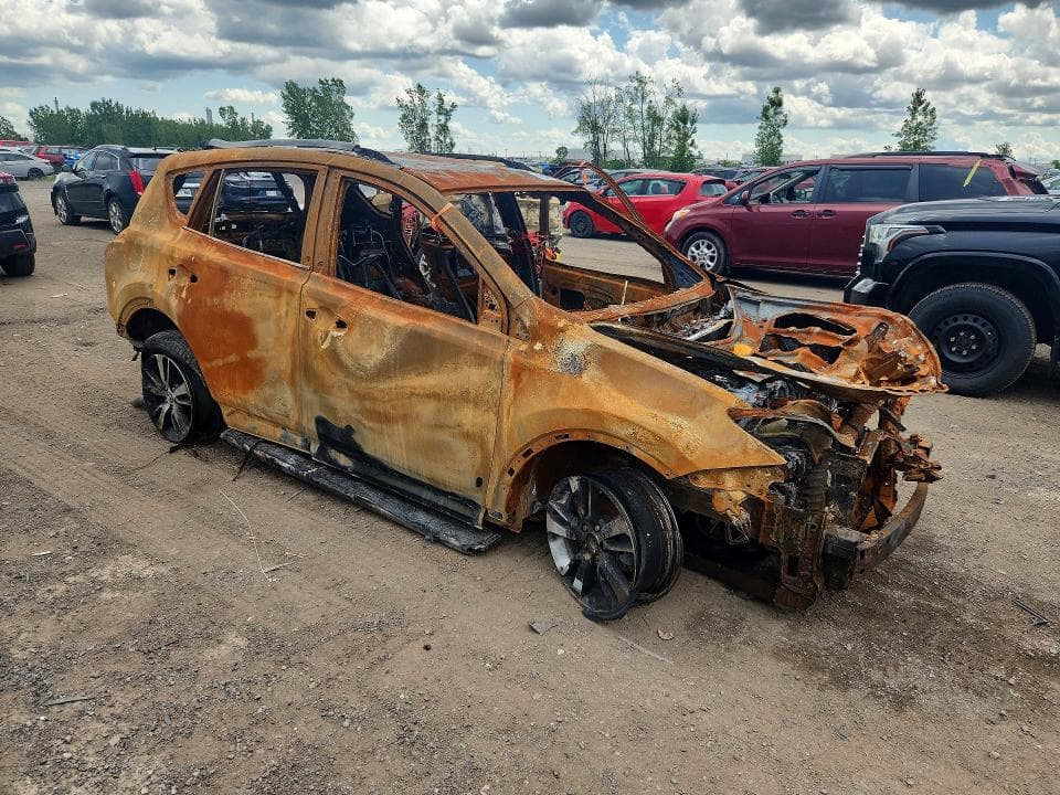 2018 TOYOTA RAV4 LE 4