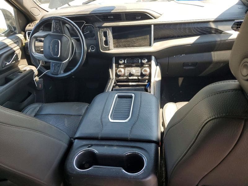 2021 GMC YUKON DENALI 8