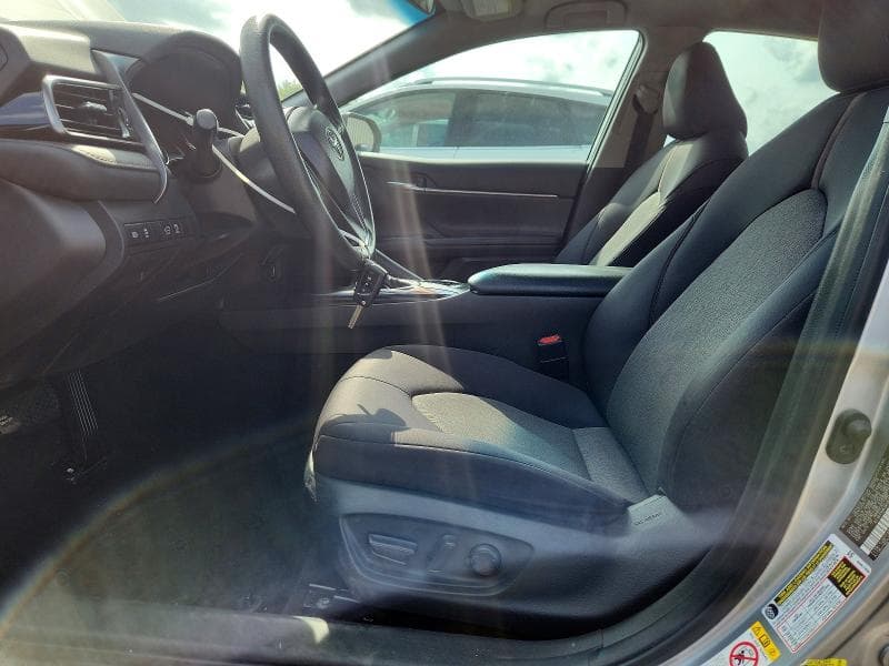 2019 TOYOTA CAMRY LE 7