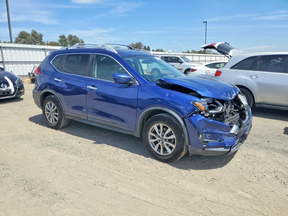 2018 NISSAN ROGUE SV 4