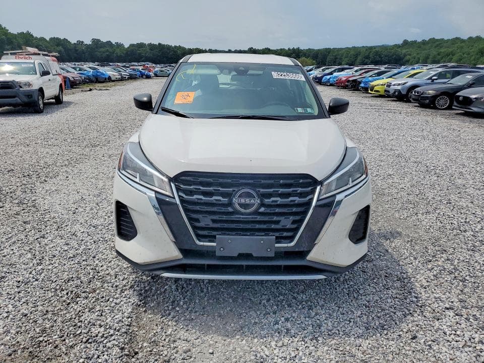 2024 NISSAN KICKS S 5