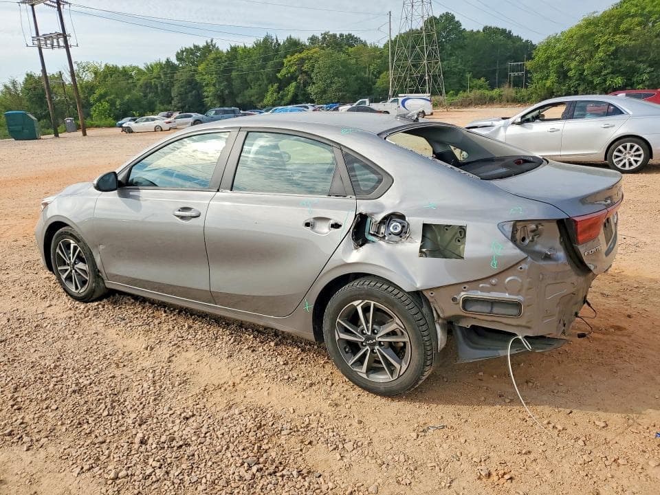 2022 KIA FORTE LXS 2