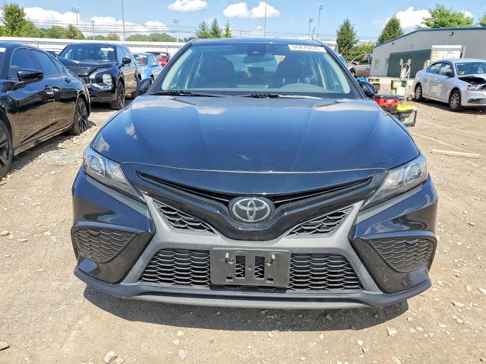 2021 TOYOTA CAMRY SE 5