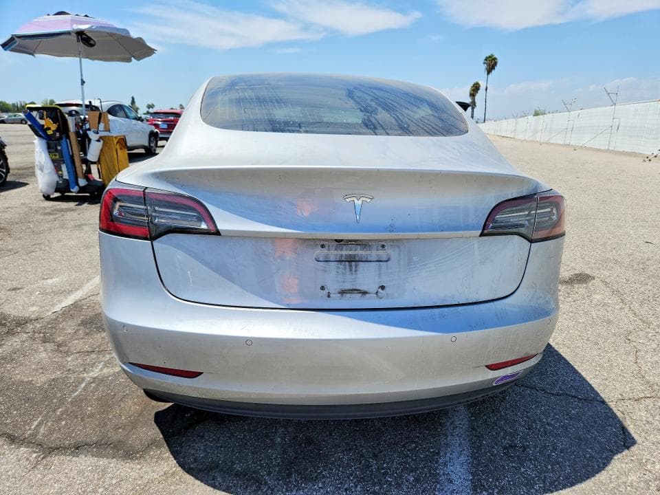 2018 TESLA MODEL 3 6