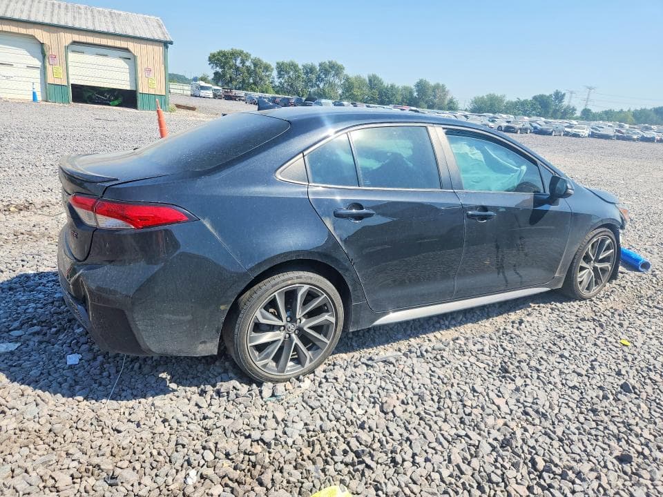 2021 TOYOTA COROLLA SE 3
