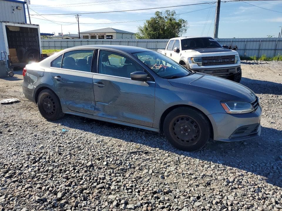 2017 VOLKSWAGEN JETTA S 4
