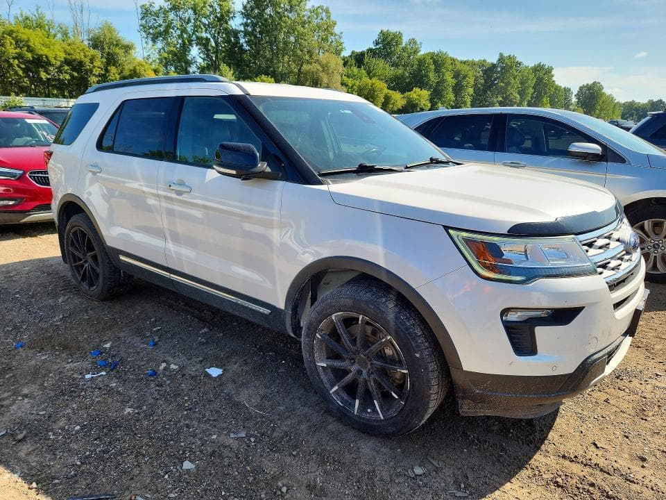 2019 FORD EXPLORER XLT 4