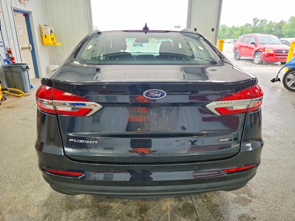 2019 FORD FUSION SE 6