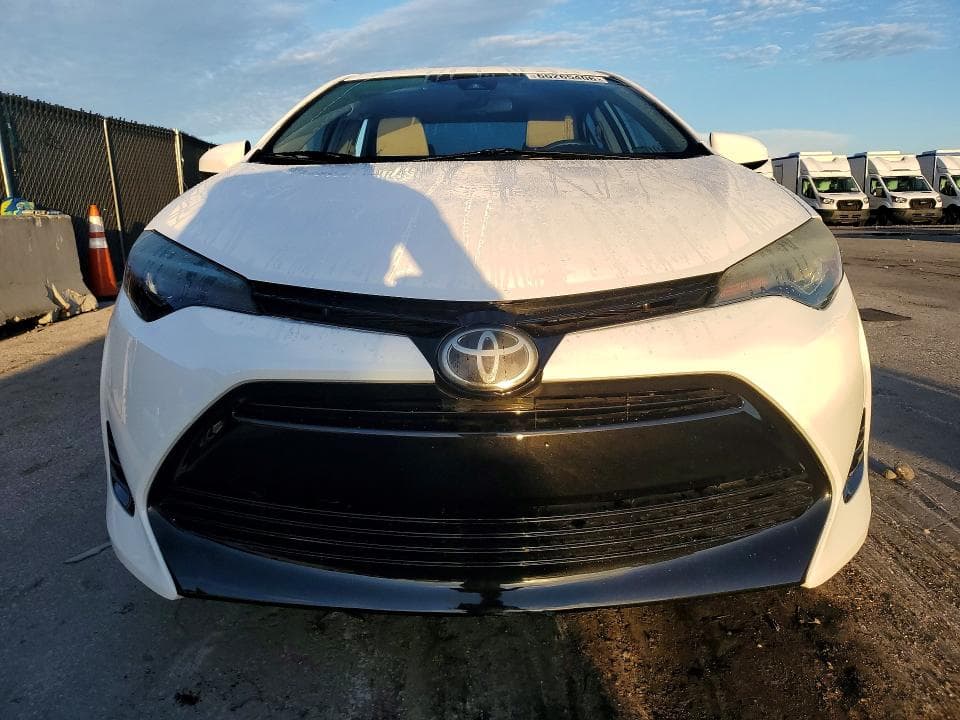 2017 TOYOTA COROLLA LE 5