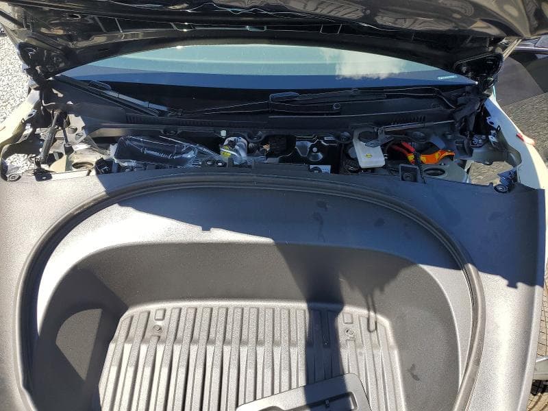 2026 TESLA MODEL 3 11