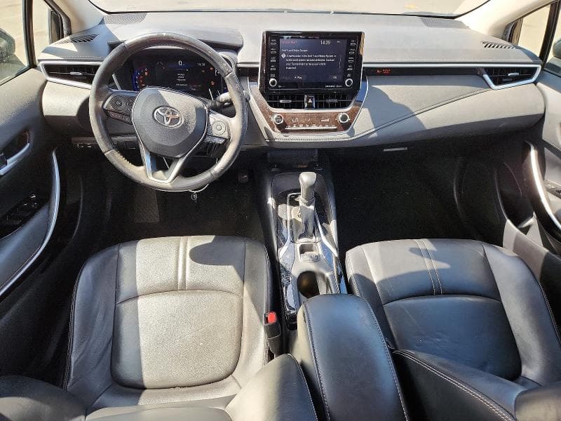 2020 TOYOTA COROLLA XLE 8
