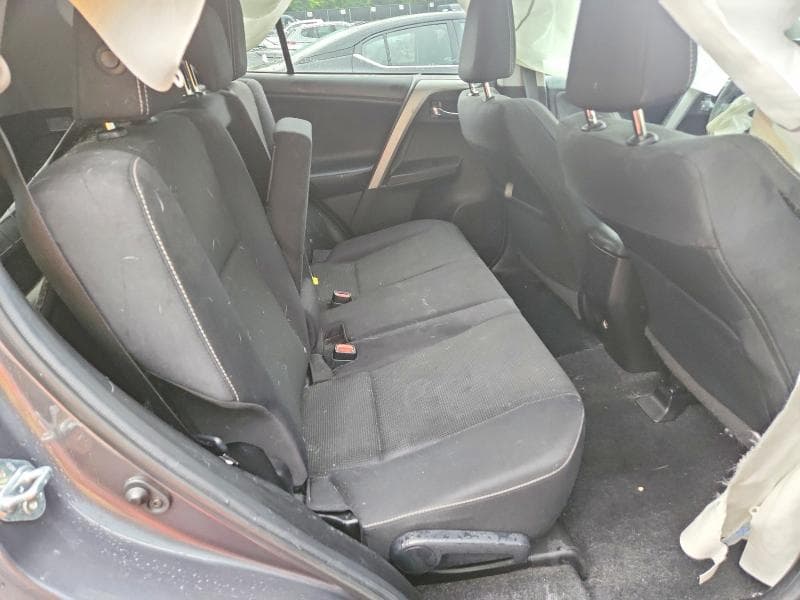 2018 TOYOTA RAV4 XLE 11