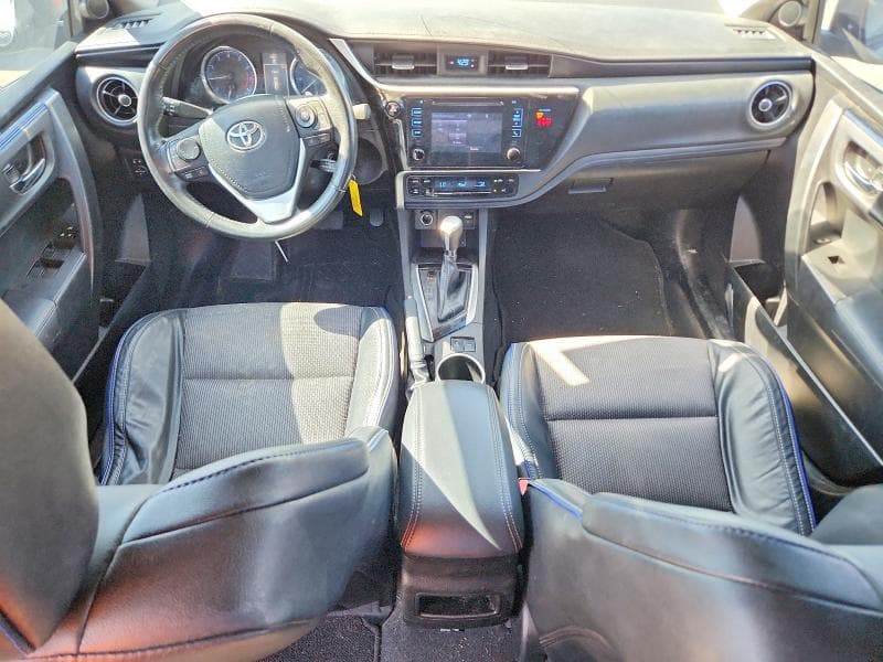 2019 TOYOTA COROLLA SE 8