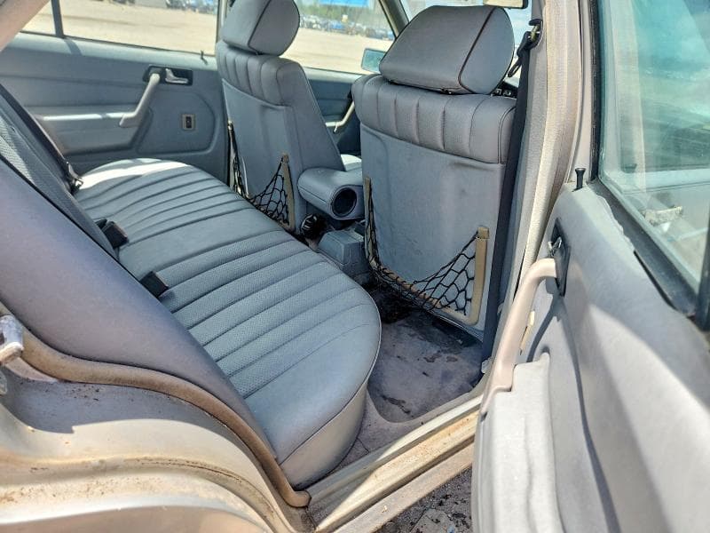 1986 MERCEDES-BENZ 190 E 2.3 10