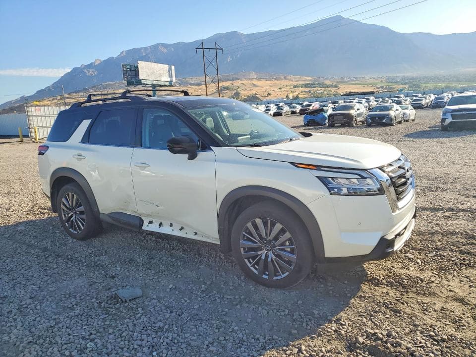2024 NISSAN PATHFINDER SL 4