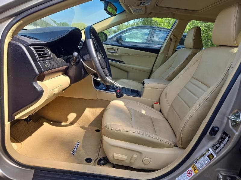 2017 TOYOTA CAMRY LE 7