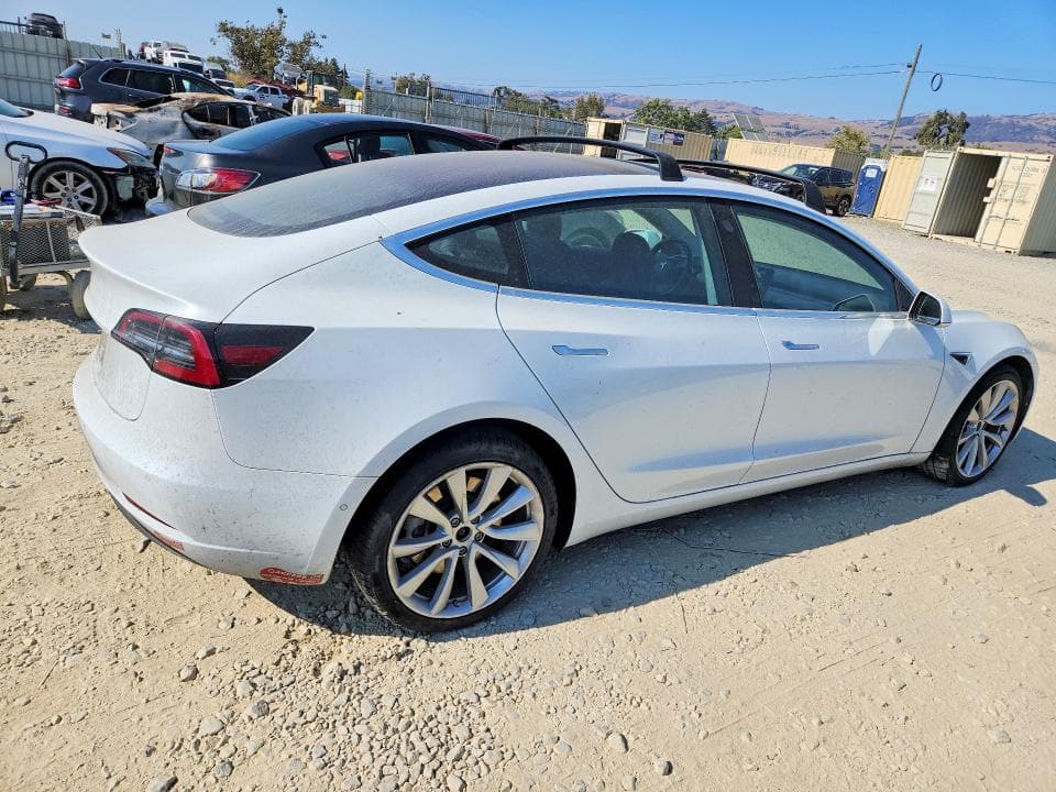 2018 TESLA MODEL 3 3