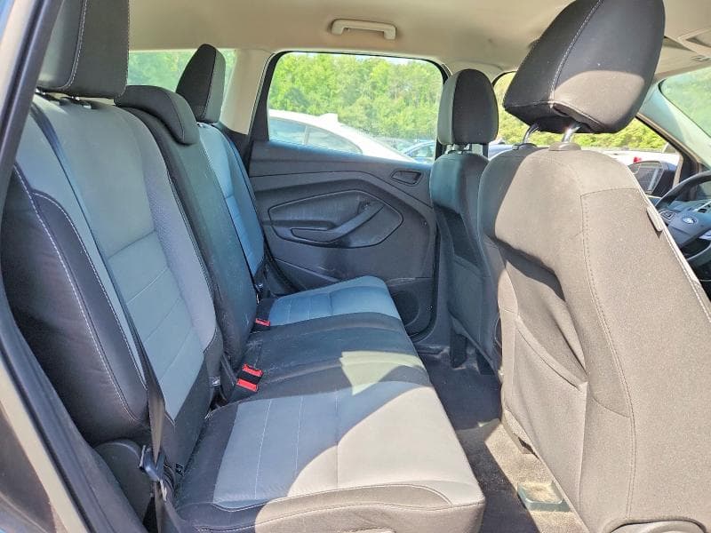 2017 FORD ESCAPE S 11