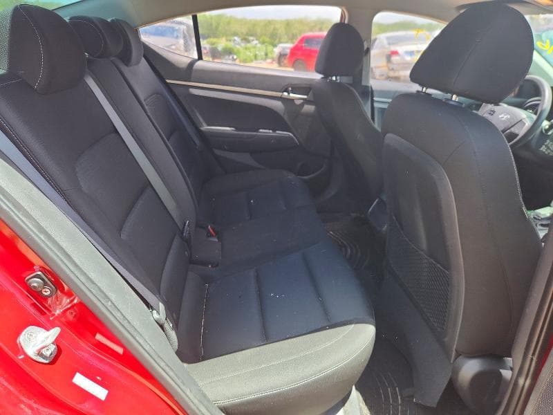 2017 HYUNDAI ELANTRA SE 10