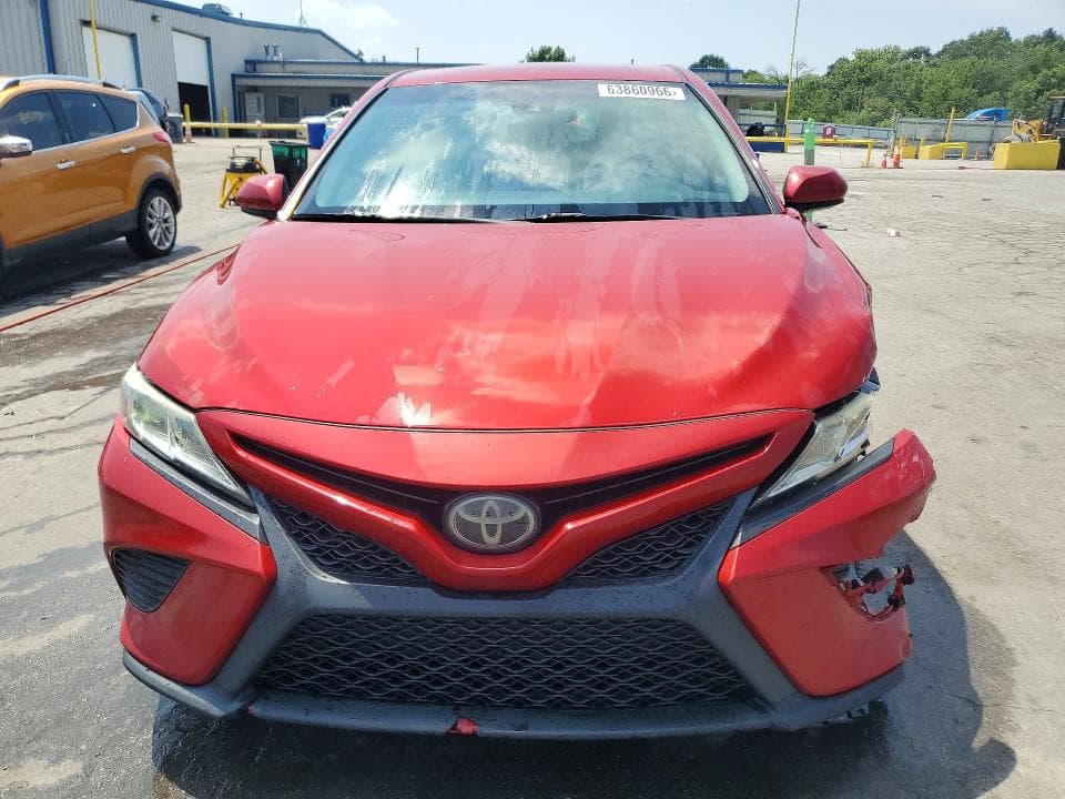 2020 TOYOTA CAMRY SE 5