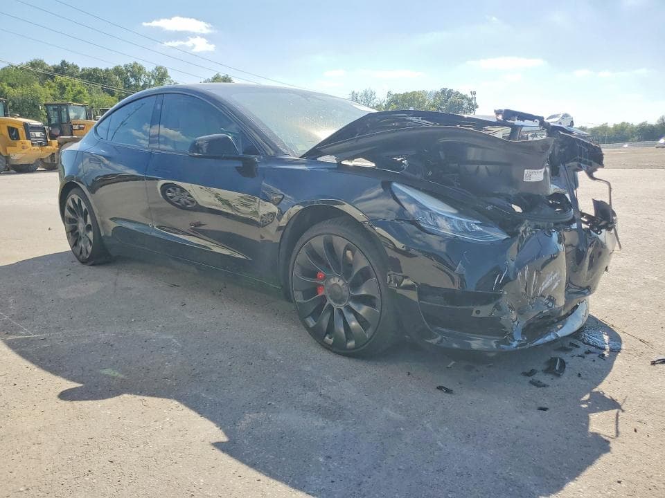 2018 TESLA MODEL 3 4