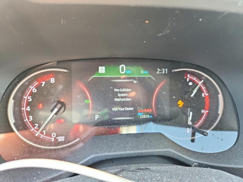 2025 TOYOTA RAV4 LE 9