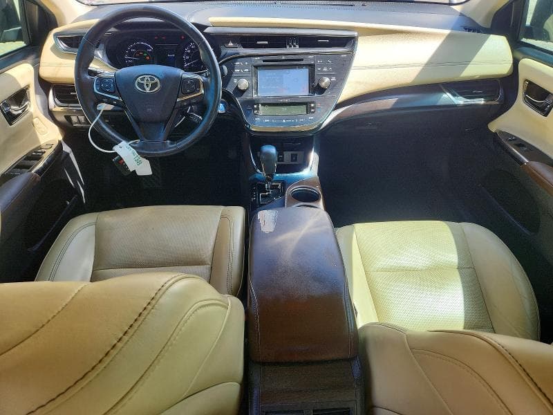 2017 TOYOTA AVALON LIMITED 8