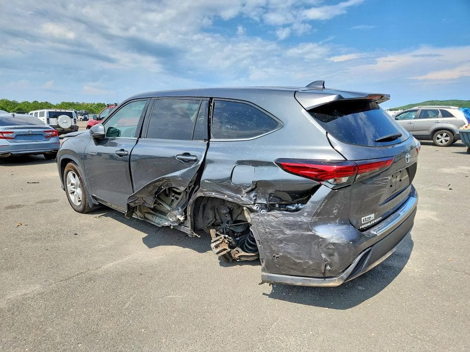 2021 TOYOTA HIGHLANDER HYBRID LE 2